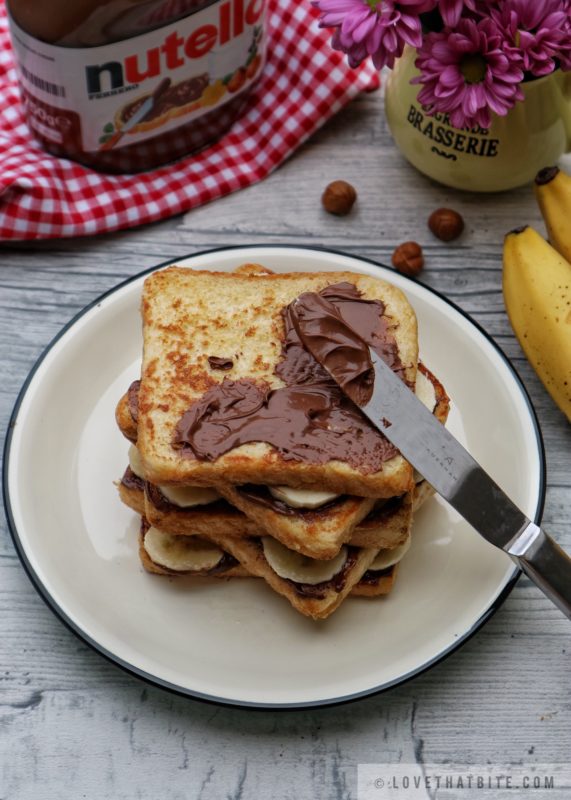 Nutella banana french toast - lovethatbite.com