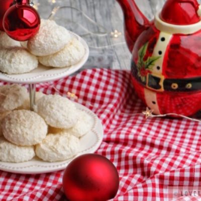 teapot, christmas, coconut, macaroons, macaron, ball, red, light, star, recipe