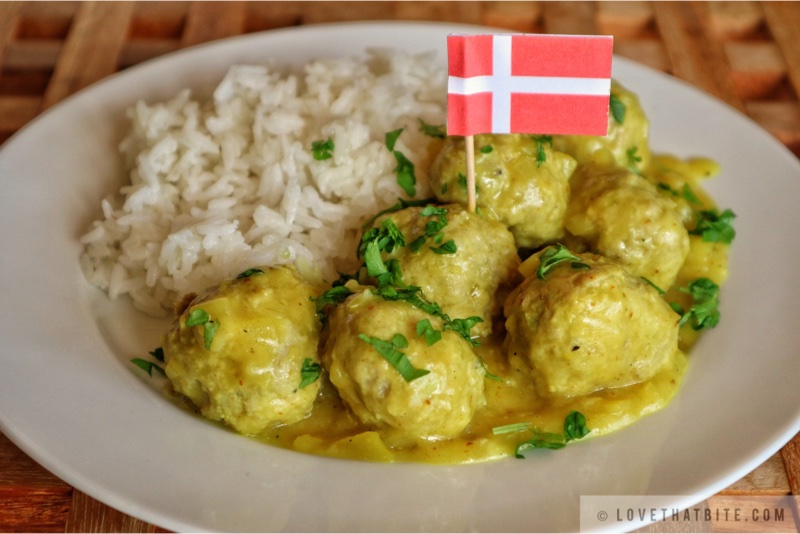 Danish Meatballs in Curry – Boller i Karry