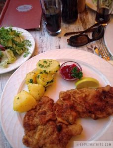 wiener, Schnitzel, Kalb, Austrian, food, culinary, dish, restaurant, downtown