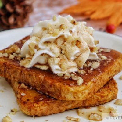 pumpkin, french toast, recipe, rezept, walnut, whipped cream, maple syrup, stack, warm, comforting, breakfast, brunch, fall, yummy